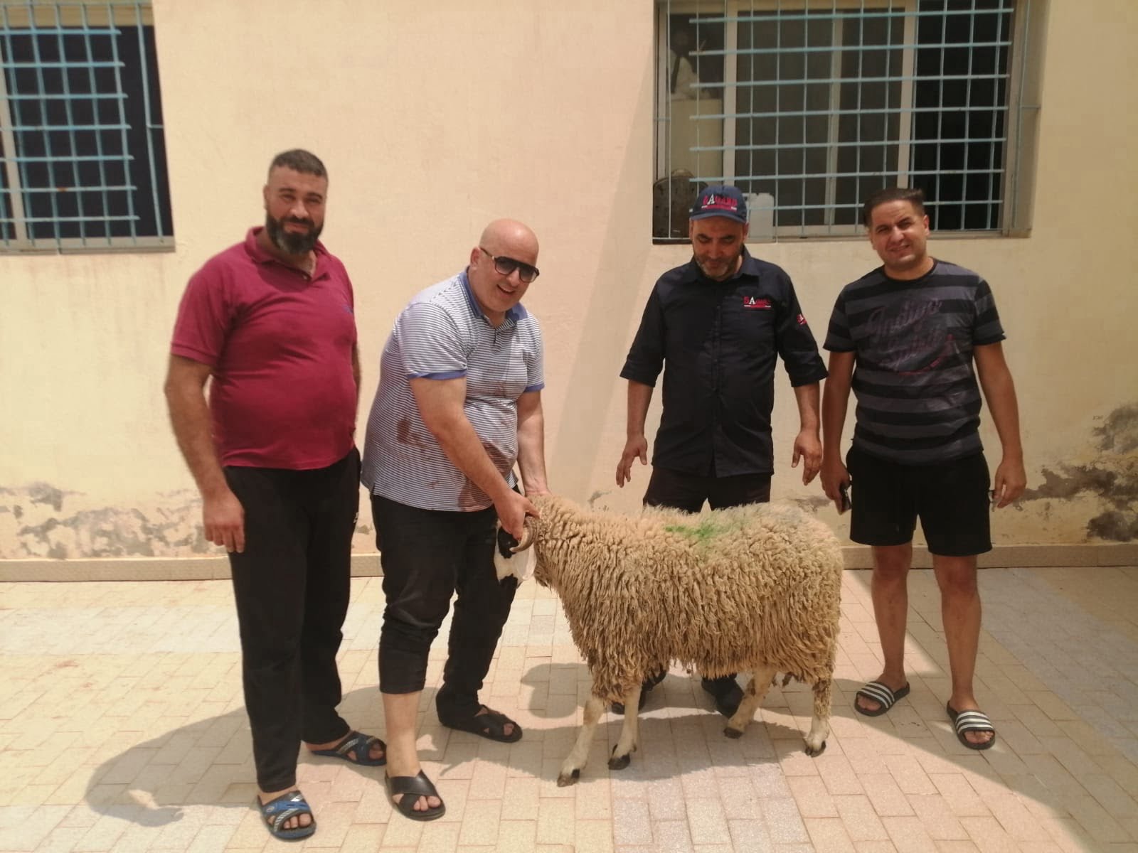 ‎جمعية رحاب تشارك نزلاء مستشفى الأمراض النفسية بالعروي عيد الاضحى المبارك.