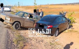 صور : حادث سير قرب مدار زينة بمدخل العروي يُخلّف أضراراً مادية ويستدعي تدخل الشرطة