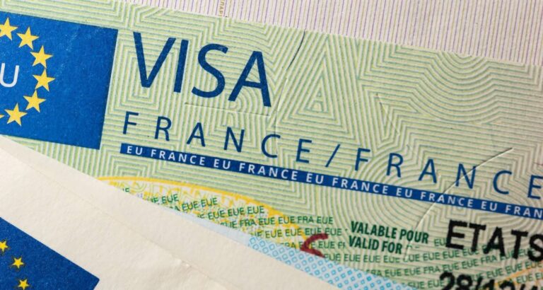 TLScontact تعتمد نظام القرعة لحجز مواعيد التأشير الفرنسية وسط جدل وتأخر في التواصل